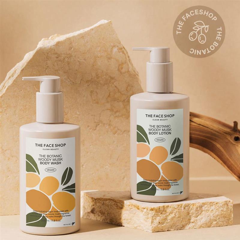 THE BOTANIC WOODY MUSH BODY WASH